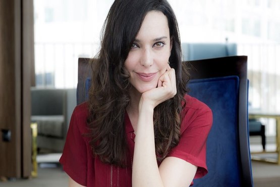 Hande Ataizi tekstil işine girdi